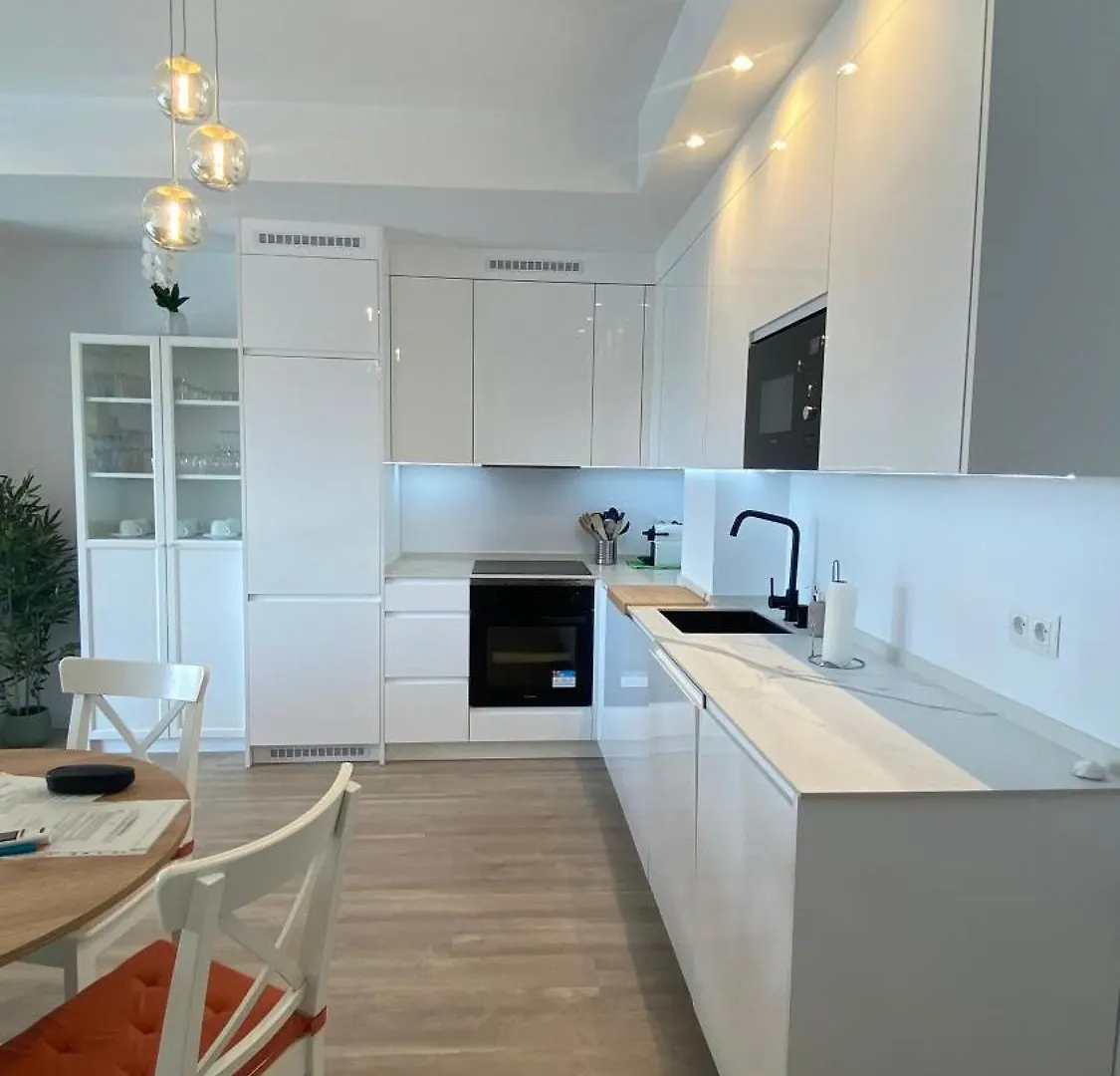 Royal Gardens Marbella Puerto Banus Nueva Andalucia Apartment 0*,